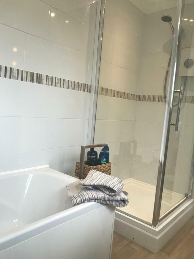 Towy Valley Retreat Carmarthen Esterno foto