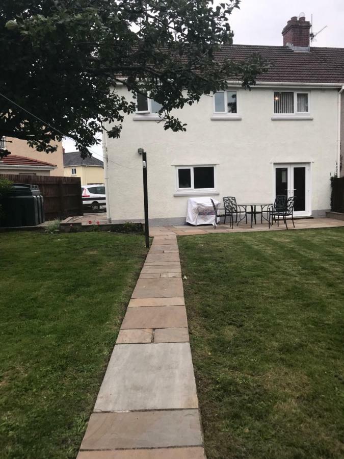 Towy Valley Retreat Carmarthen Esterno foto